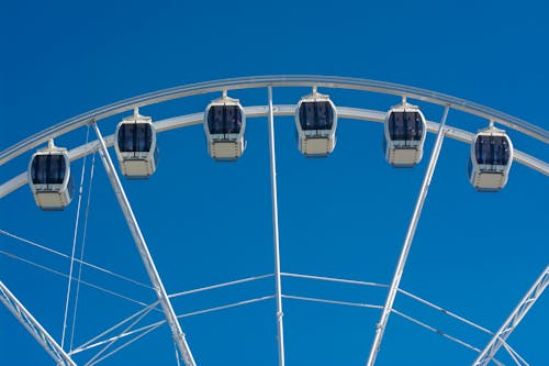 Immagine gratuita di cielo sereno, divertimento, gigante