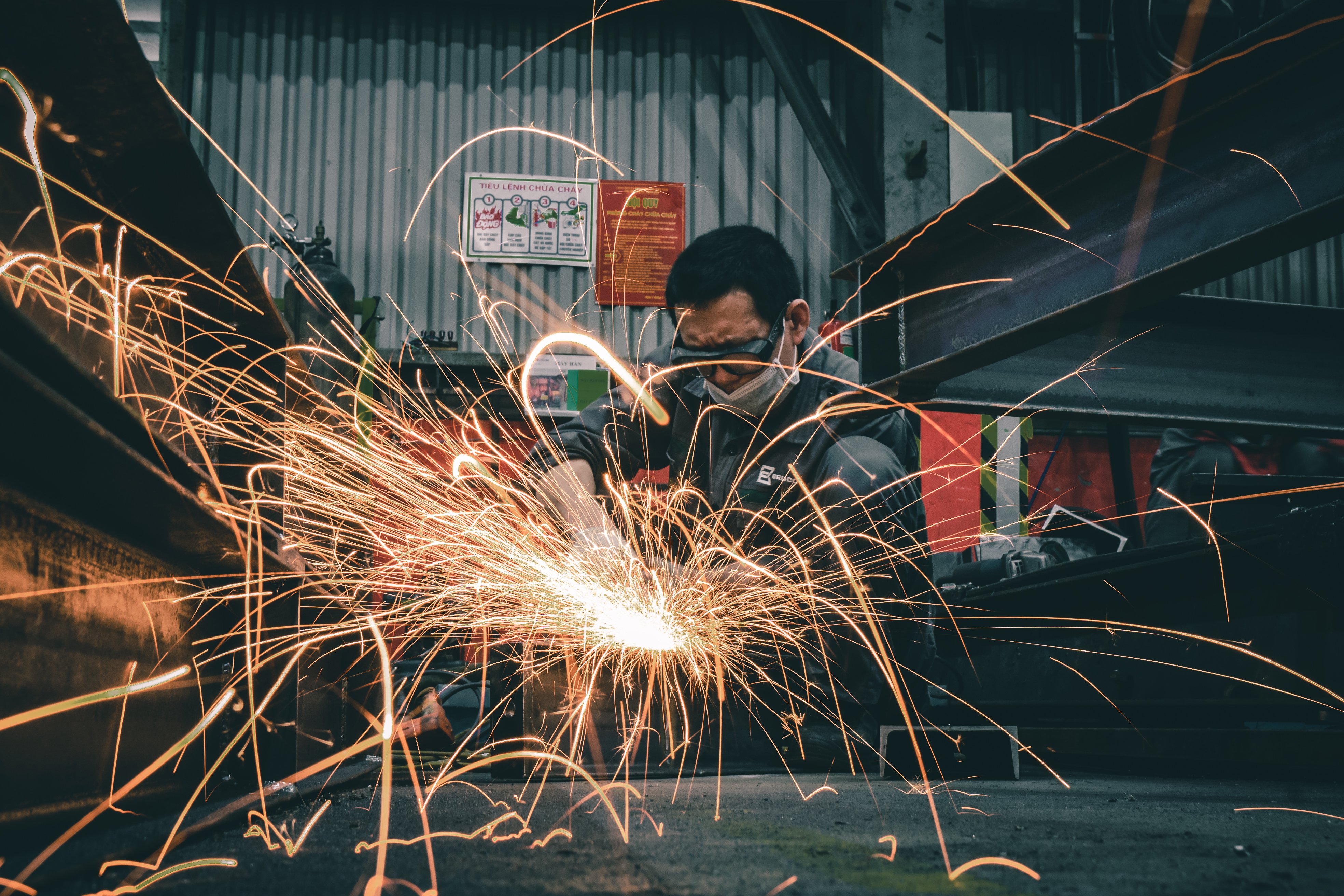What Are Workplace Skills? 10 Essential Examples — Photo by Hoang NC on Pexels