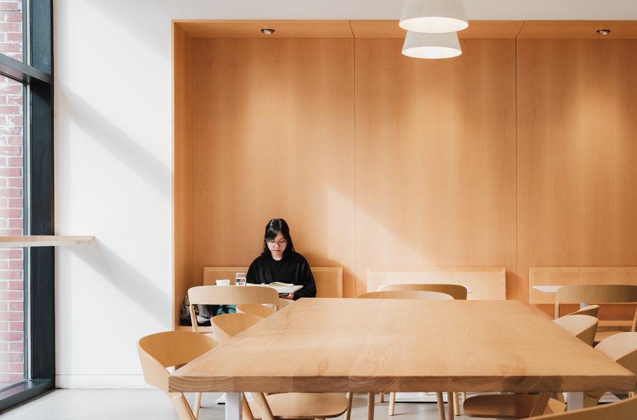 Online Casino: Spielautomaten und Live-Spiele im Überblick