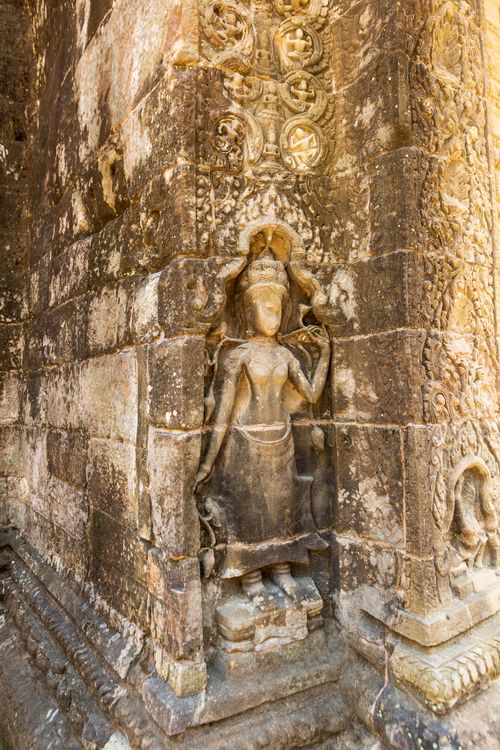 Free Close-up of intricate bas relief carvings at Angkor Wat showcasing ancient religious artistry. Stock Photo