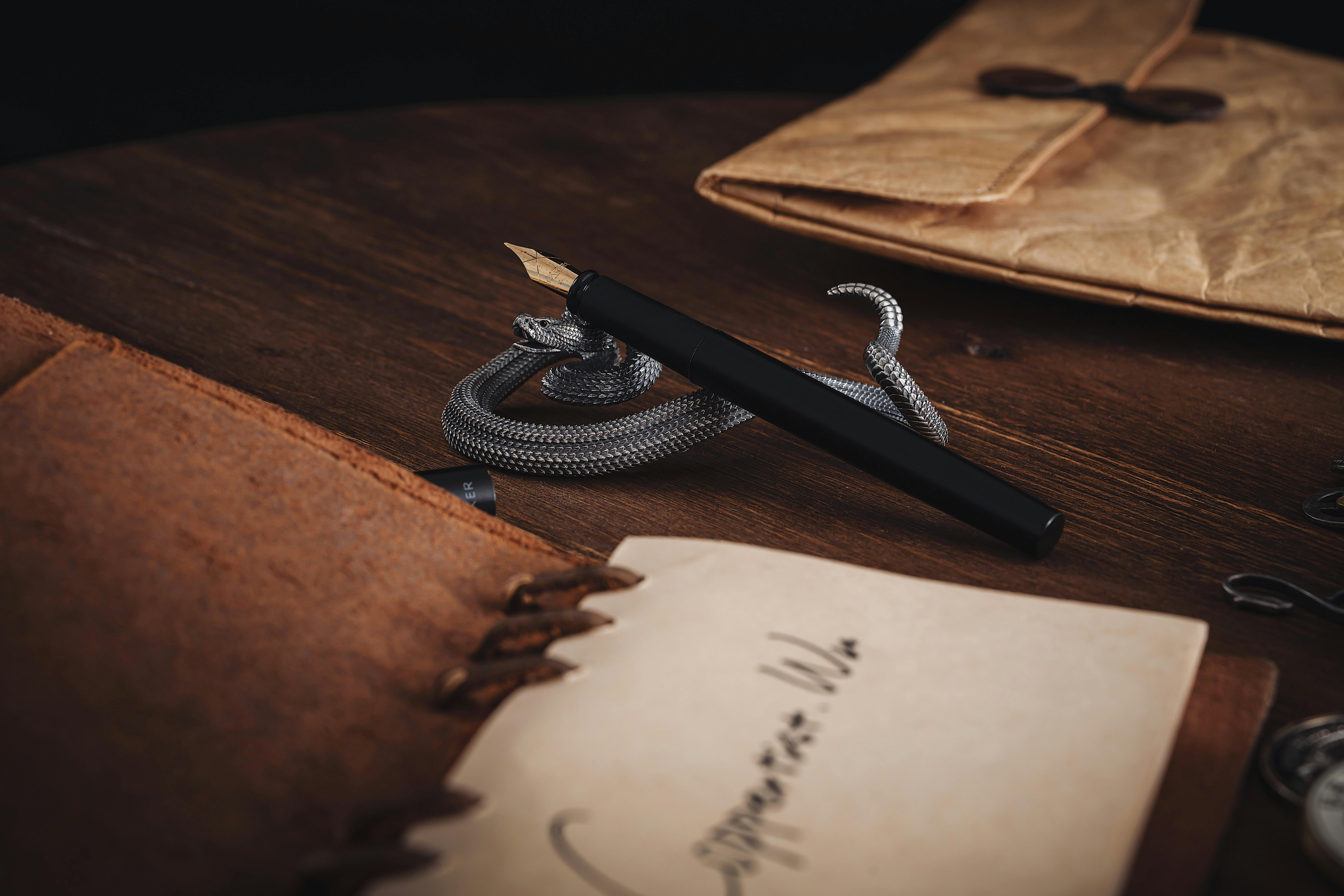 Lebih dari Sekadar Kado: Inspirasi Hadiah Natal Karyawan yang Berkesan bersama Red Ribbon Gift