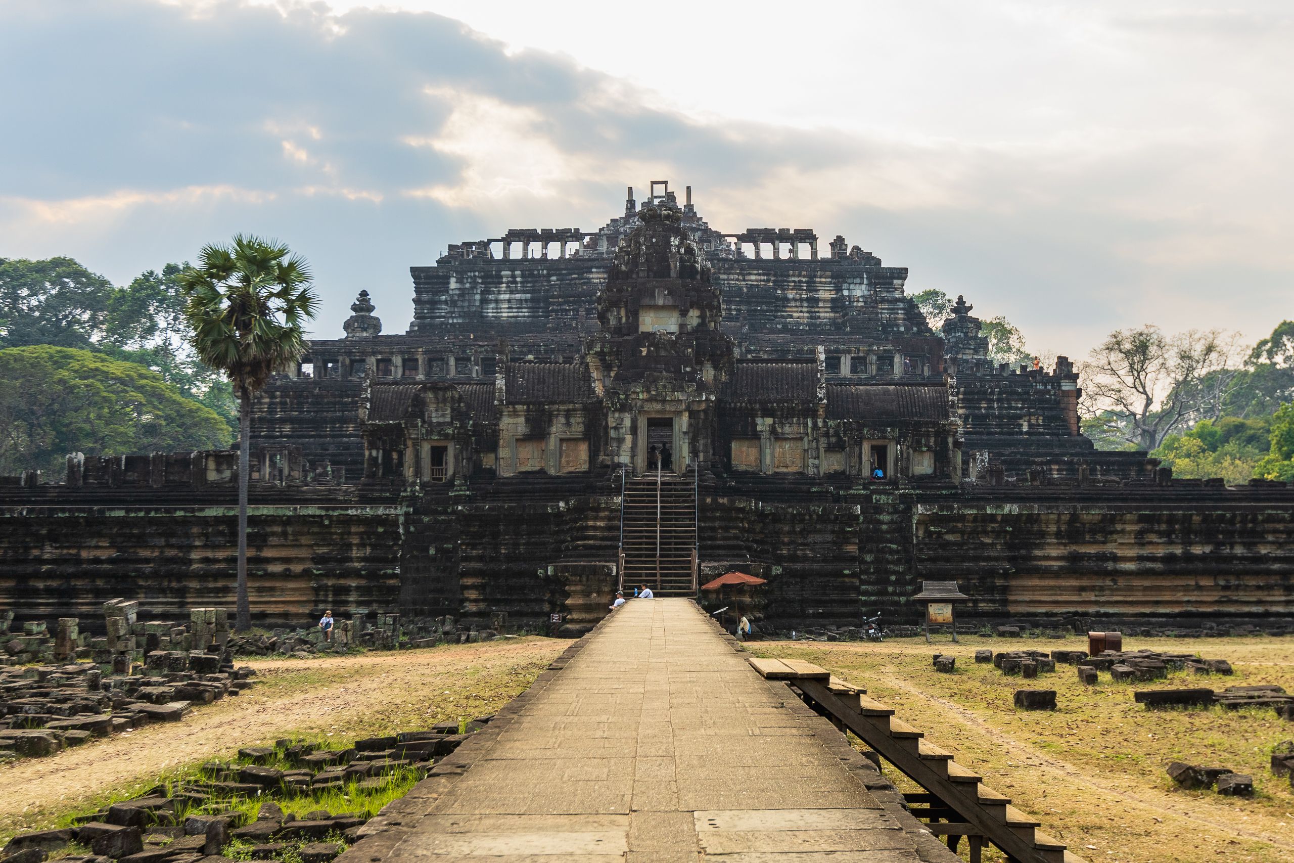 Baphuon Temple Summit Panorama