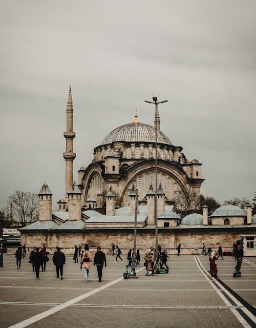 免費 伊斯坦堡, 伊斯蘭教, 努羅斯馬尼耶清真寺 的 免費圖庫相片 圖庫相片