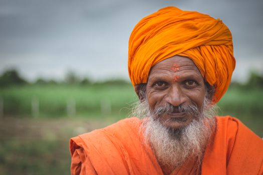 Faces in Pandharichi Vari