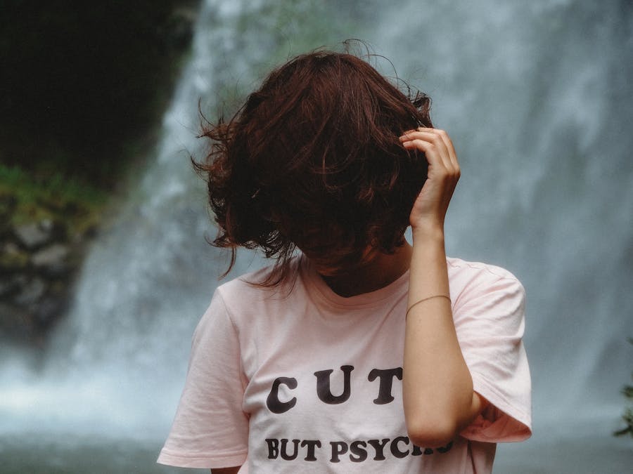 What makes shy people attractive?