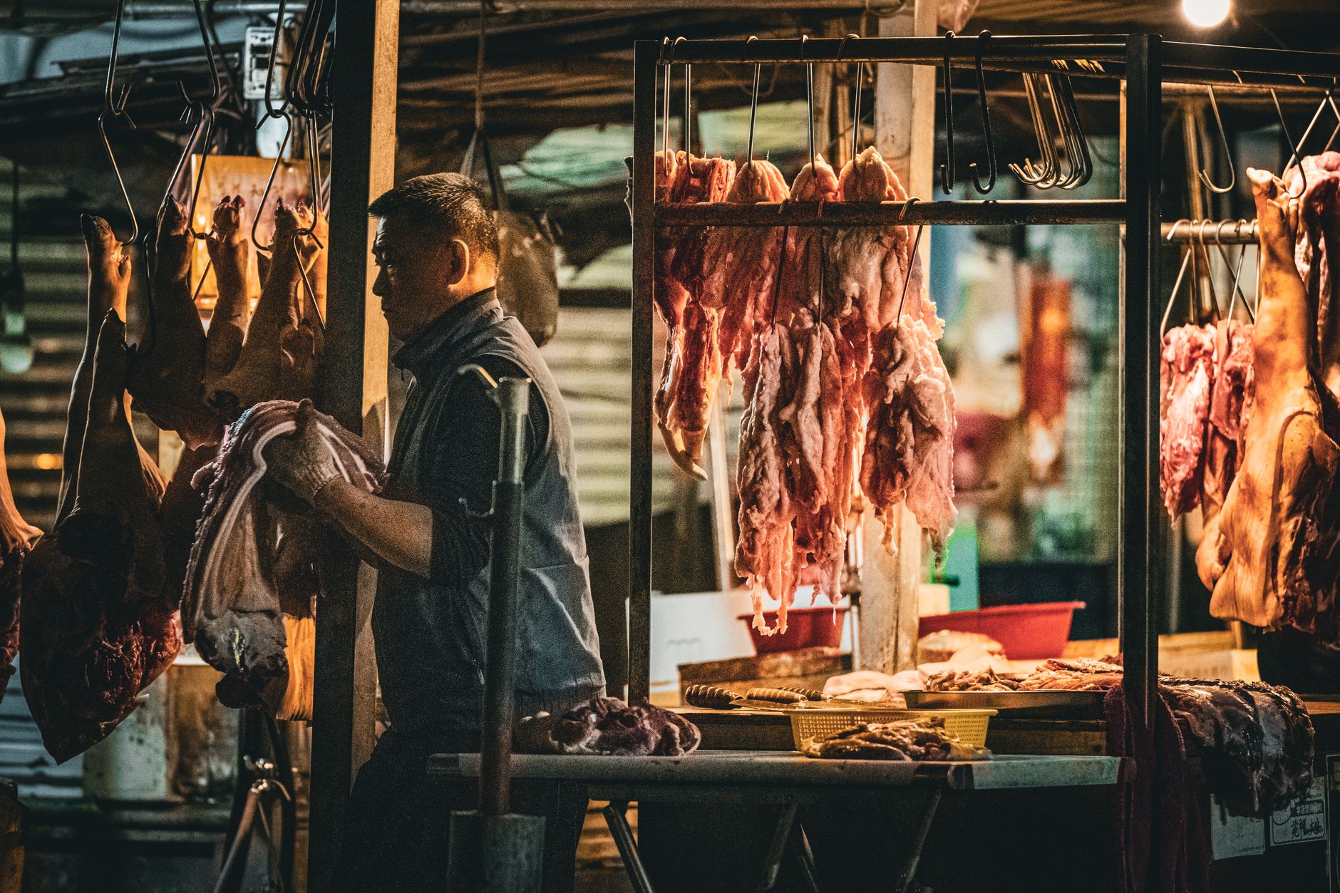 China’s Lower Pork Tariffs Bring Relief to Spain, Not Certainty to Europe