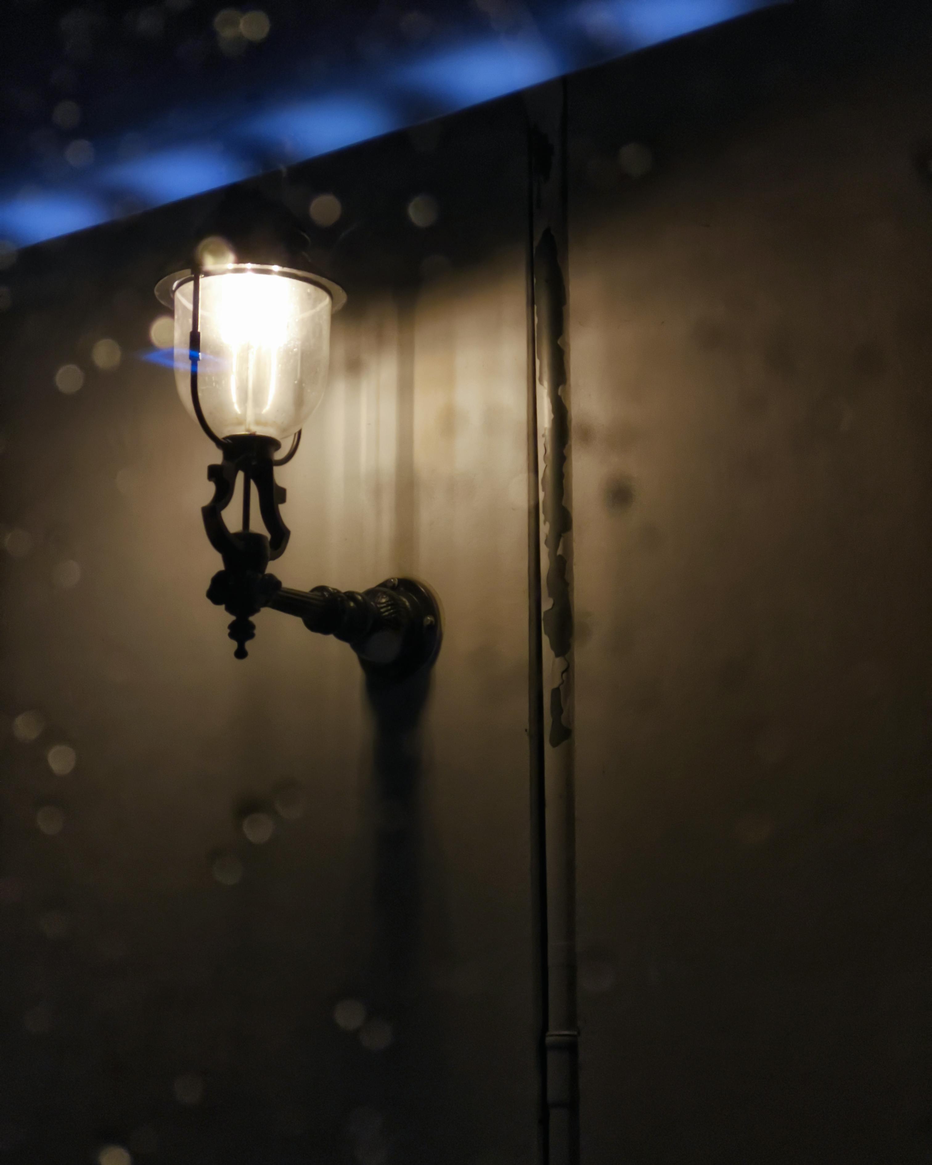 Rain sconce online