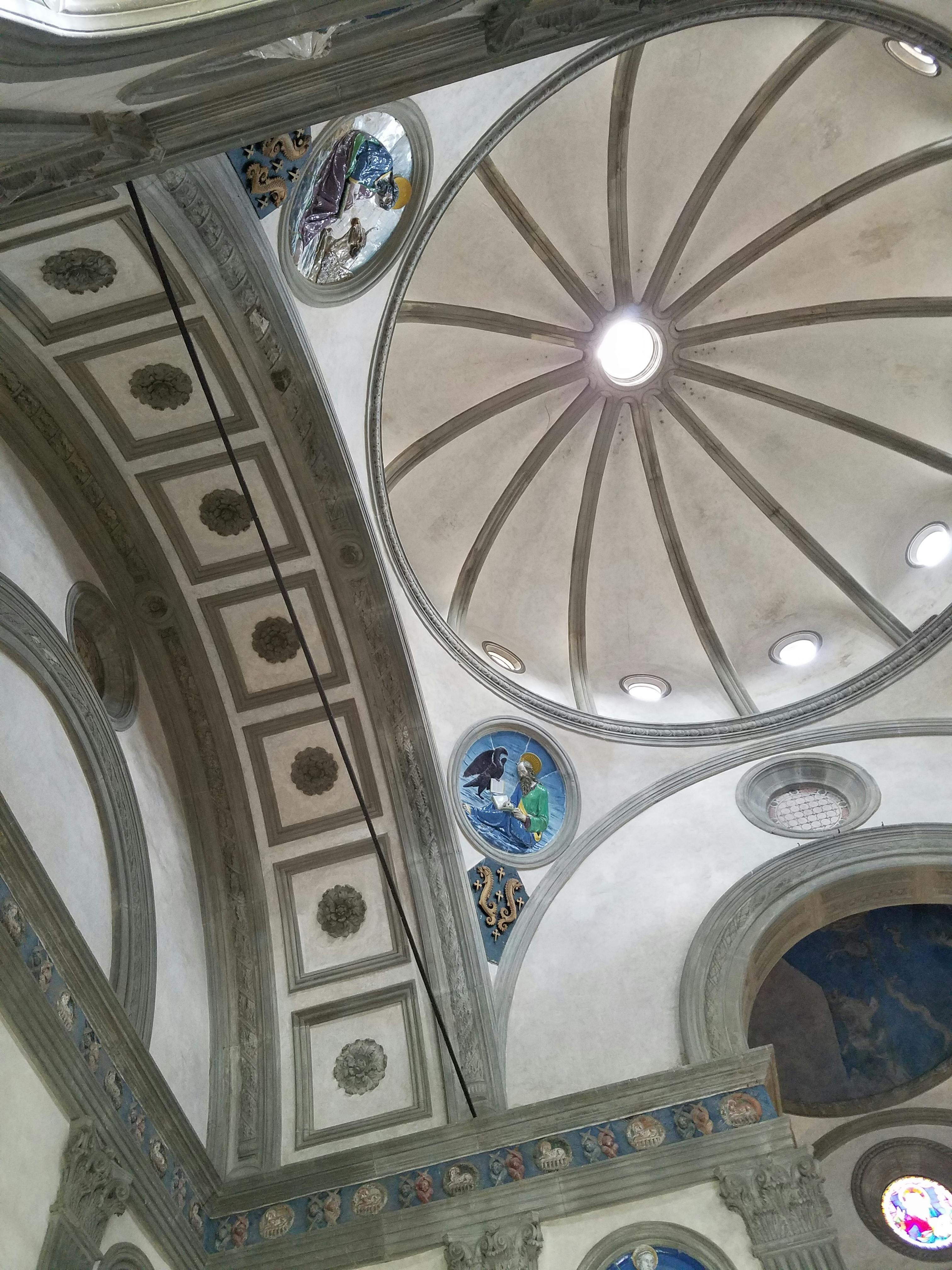 办公场景中的合同审阅