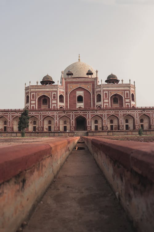 Facade of the Humayun Tomb, Delhi, India 