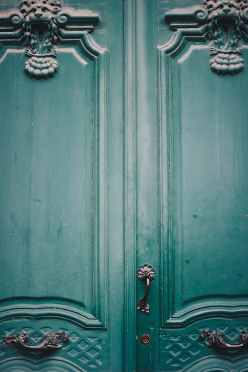 녹색 나무로되는 문