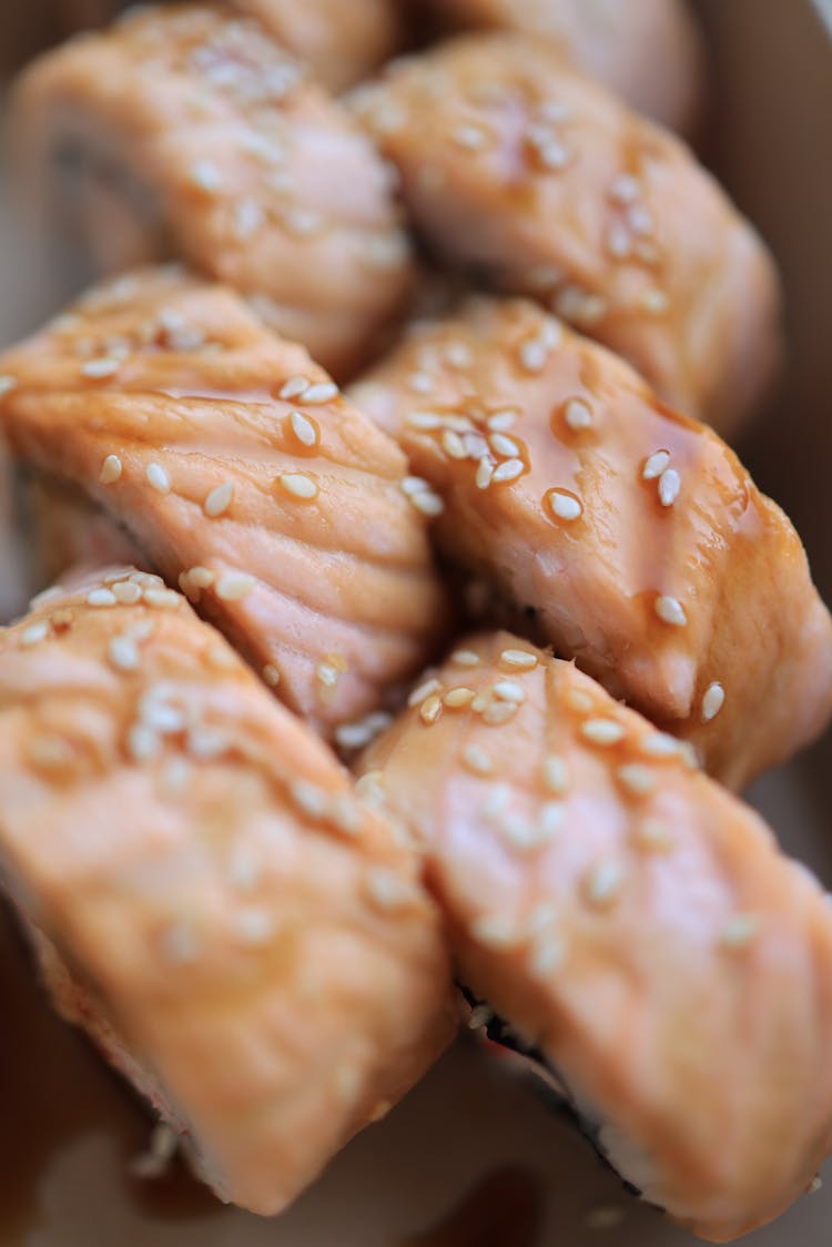 Rolls With Sesame Seeds