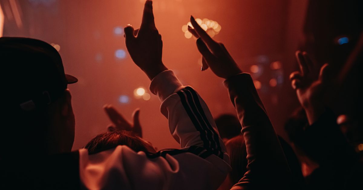 Paroles françaises de « Hallelujah » : leur signification et téléchargement PDF