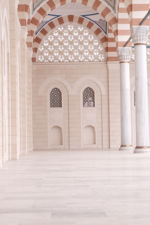Free Interior view of Grand Çamlıca Mosque showcasing its stunning Ottoman architecture. Stock Photo