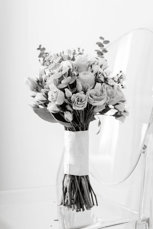 Foto d'estoc gratuïta de blanc i negre, empaquetar, flors