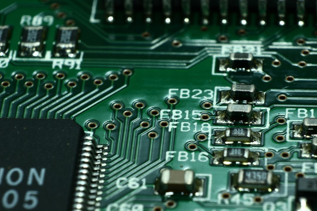 China produjo 127.000 millones de chips en un trimestre: 14.000 millones al día