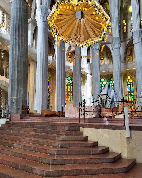Altare Sagrada Familia · Free Stock Photo