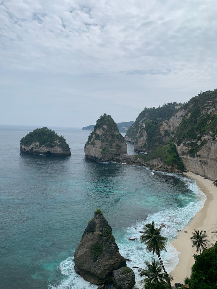 Diamond Beach, Nusa Penida, Bali, Indonesia 