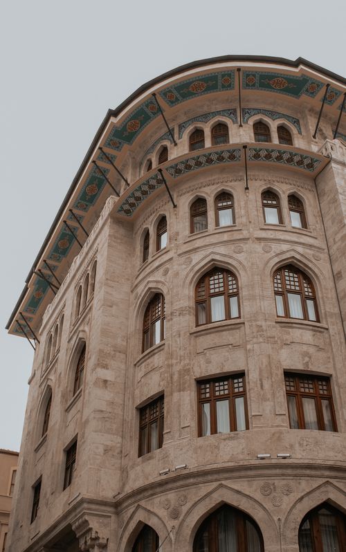 Free Historical Vakif Han building showcasing Ottoman architecture in Istanbul, Turkey. Stock Photo