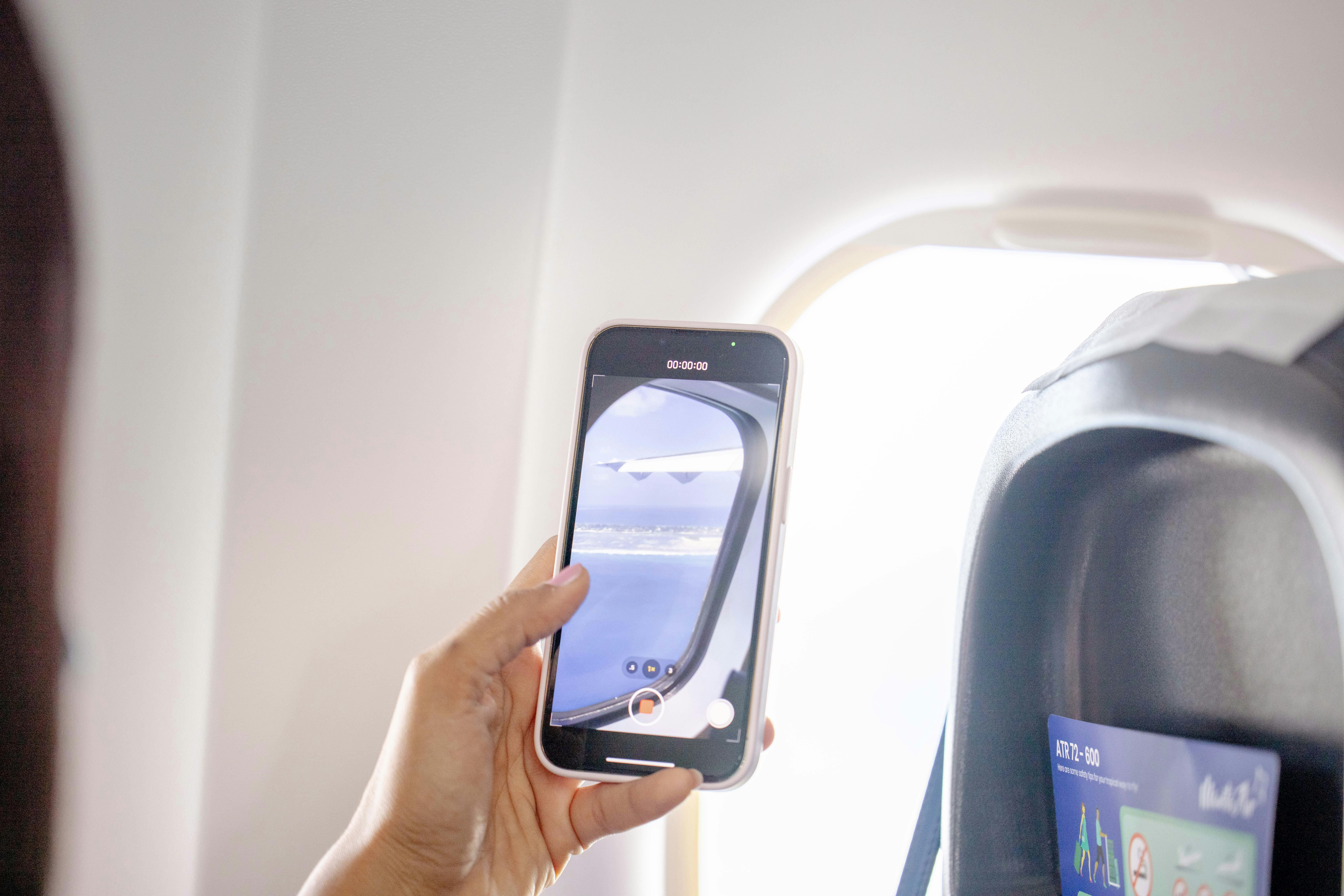 Flight and Vacation Travel Merge as Delta and Airbnb Introduce New Rewards Partnership — Photo by Asad Photo Maldives on Pexe
