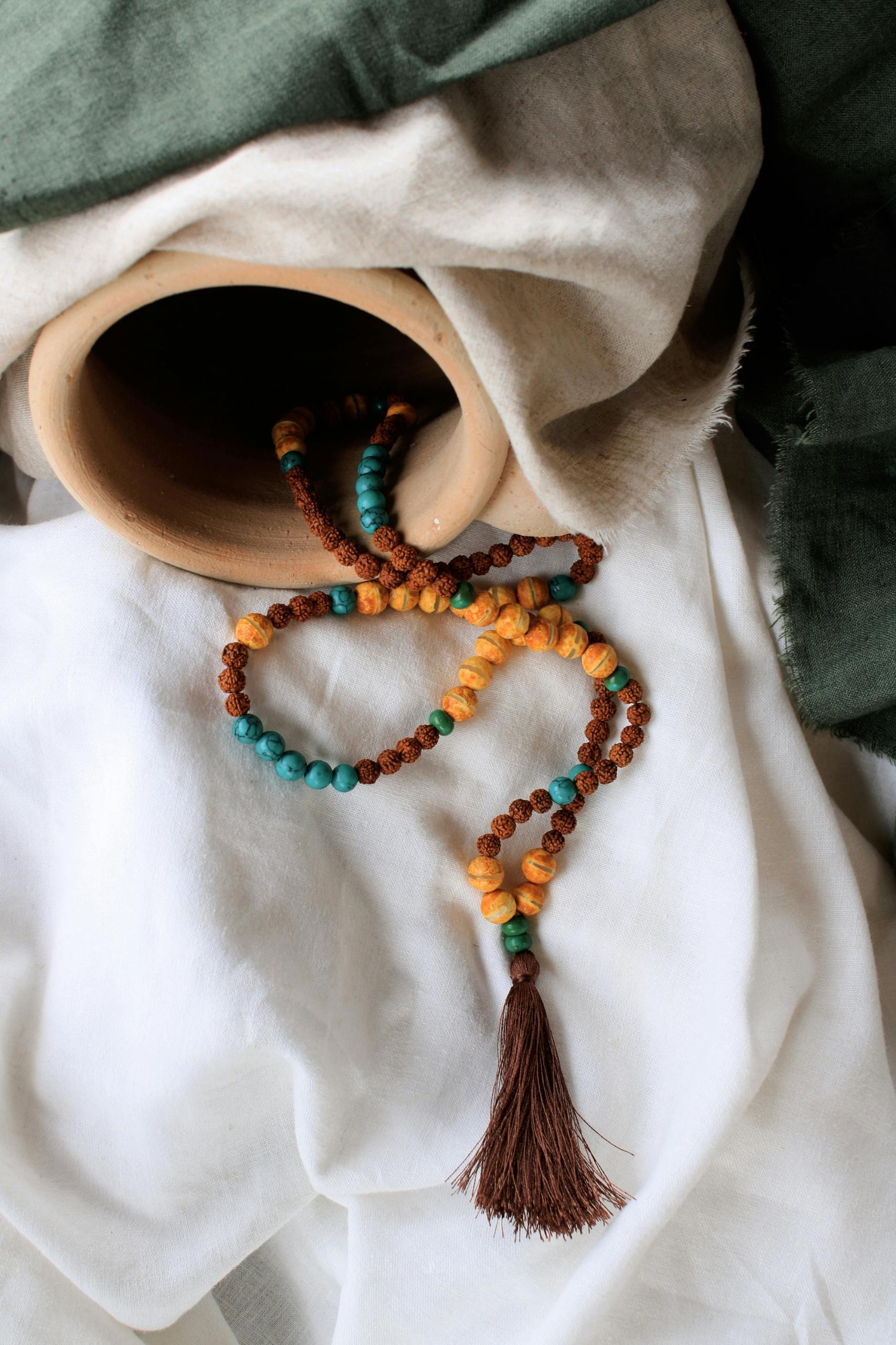 Al-Quran and tasbih | the Al-Quran and tasbih on a tradition… | Flickr