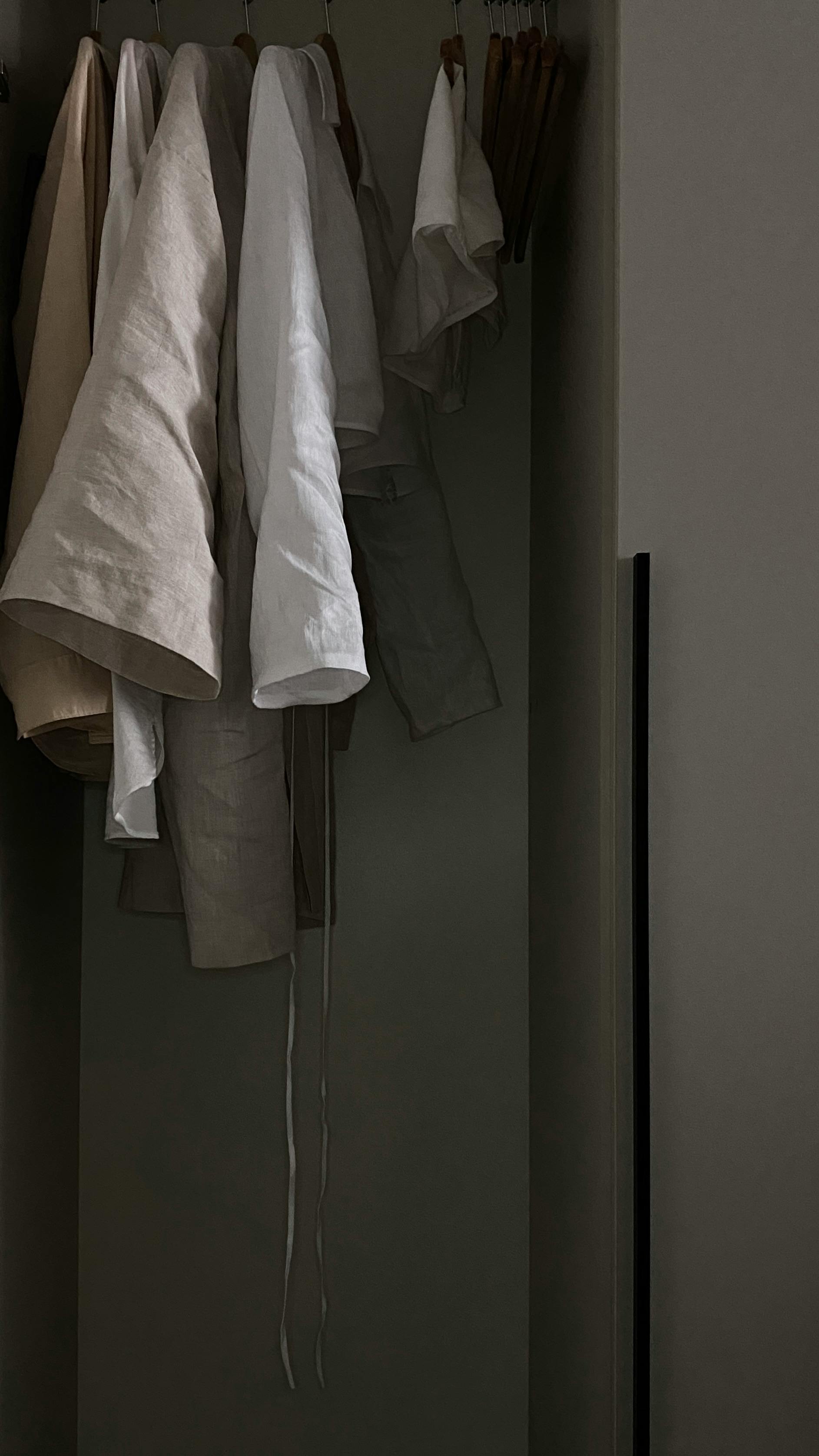 Maximizing Closet ⁢Space with Vertical ⁢Storage Units