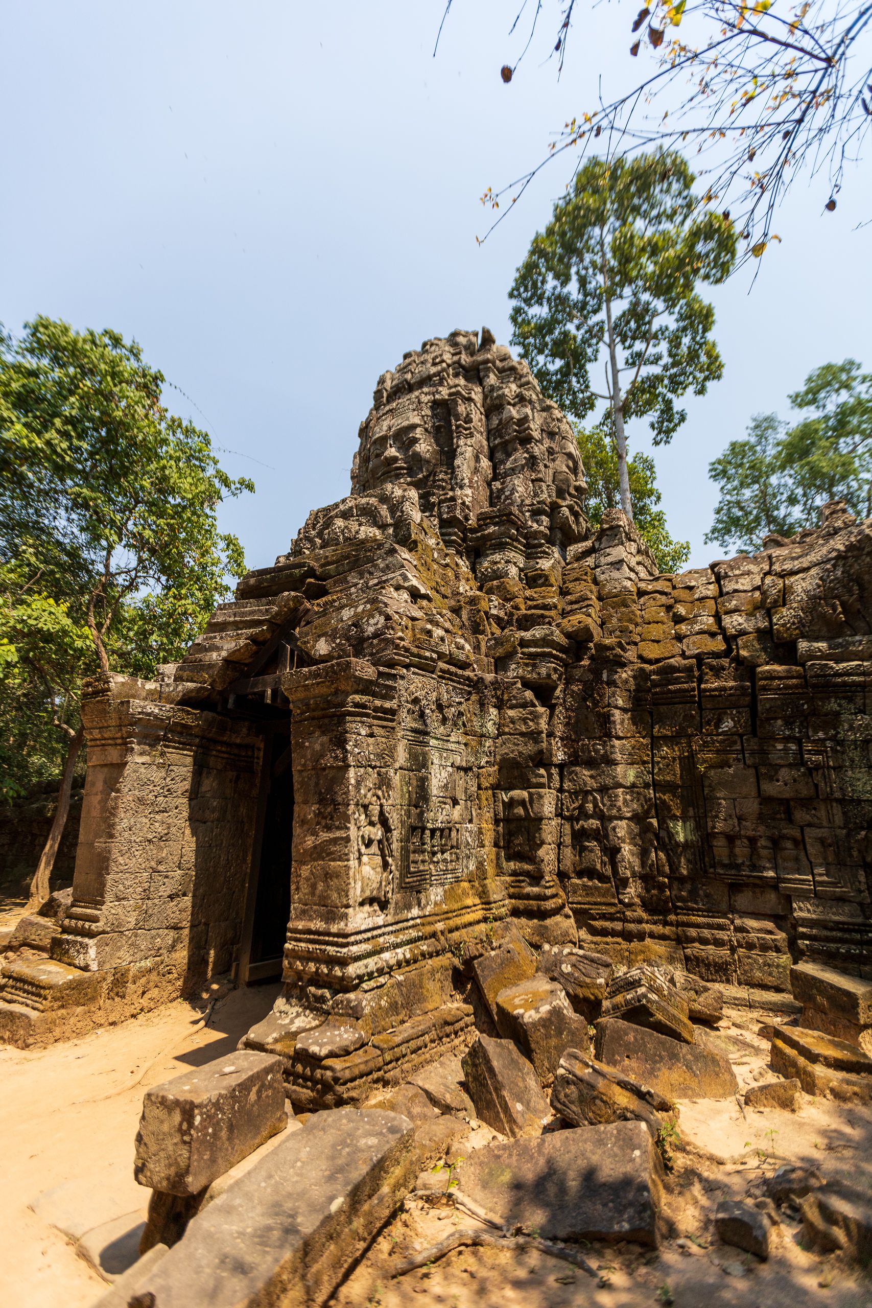 Ruin of an Ancient Temple · Free Stock Photo