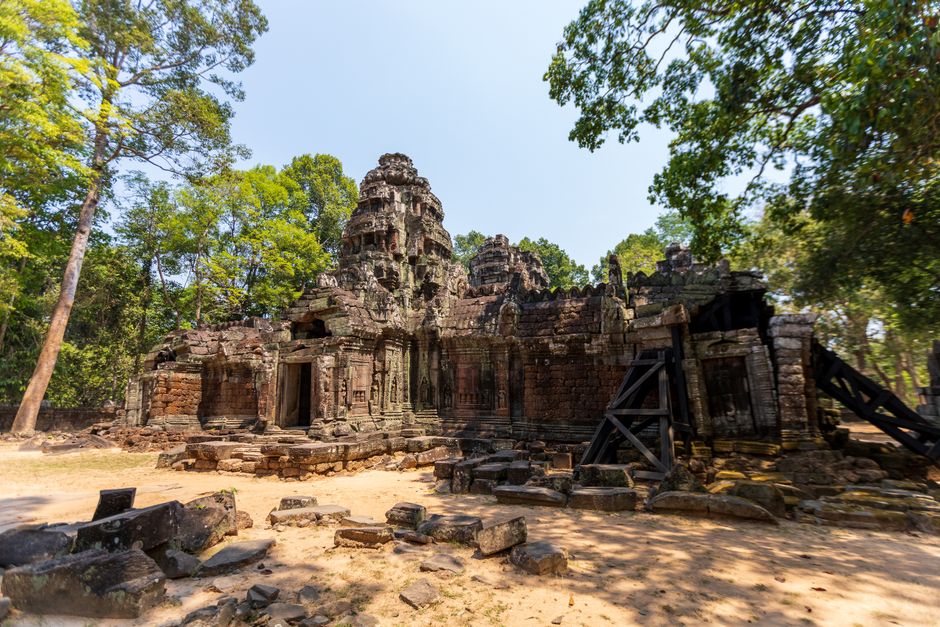 Smartphone displaying Google Maps with Angkor Wat area in Cambodia, showing offline map functionality