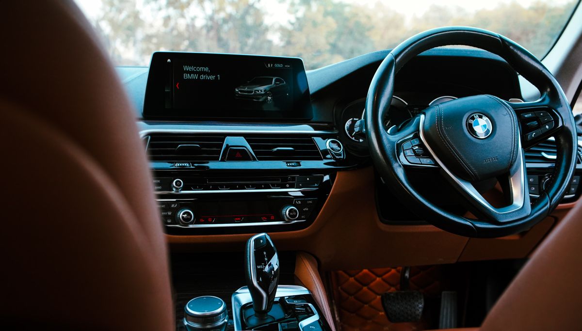BMW interieur met iDrive en ConnectedDrive functies