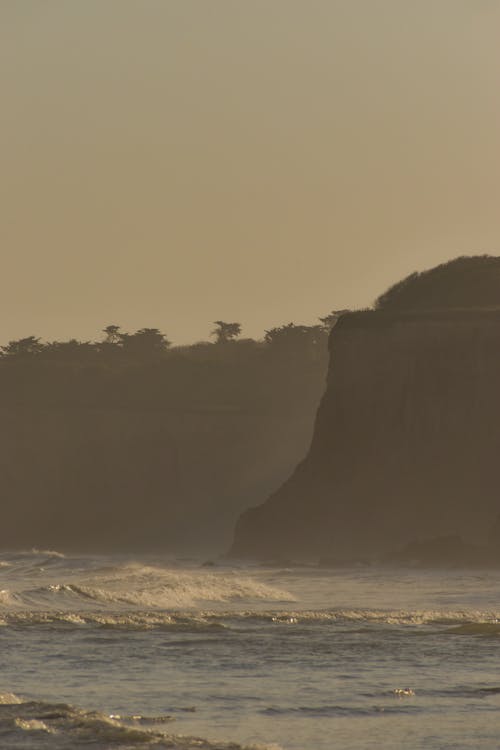 Fotos de stock gratuitas de acantilado, clima de surf, dice adiós