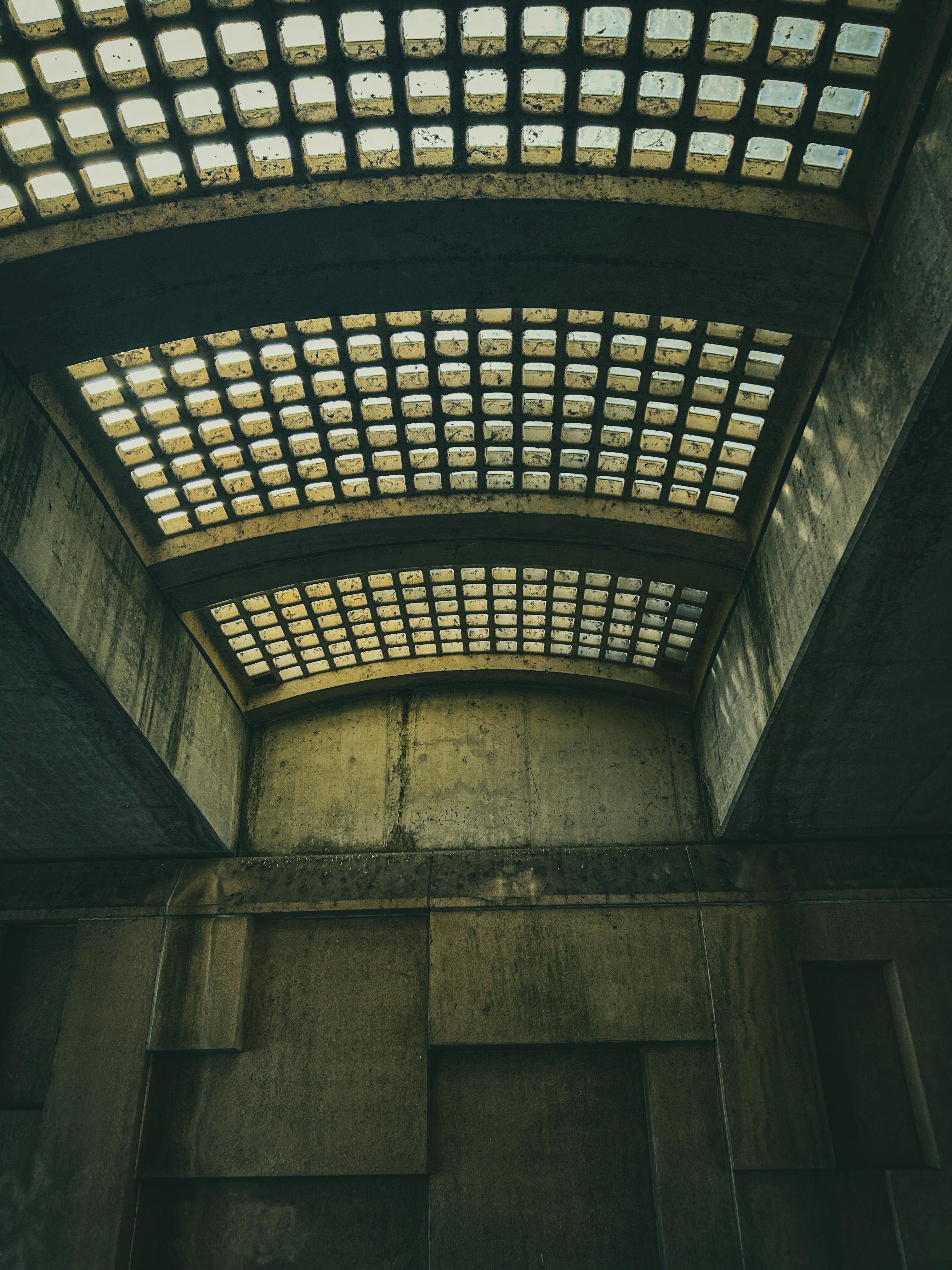 Barrel Openwork Vault · Free Stock Photo