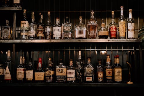 Bezpłatne Darmowe zdjęcie z galerii z alkohol, bar, butelki Zdjęcie z galerii