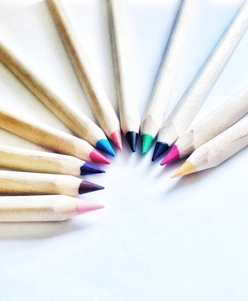 Foto d'estoc gratuïta de color, colors brillants, llapis de colors