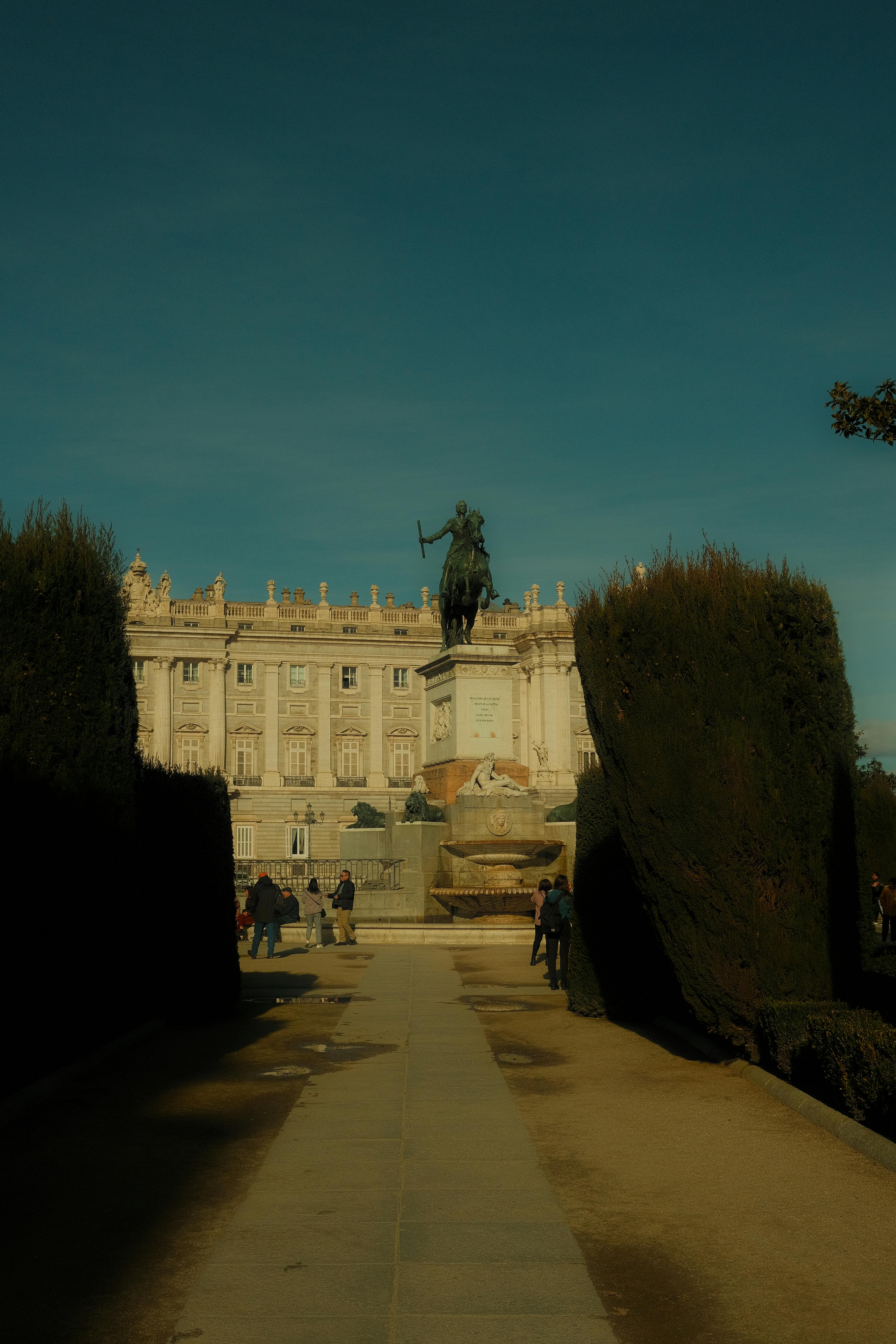 monument to felipe iv and palace