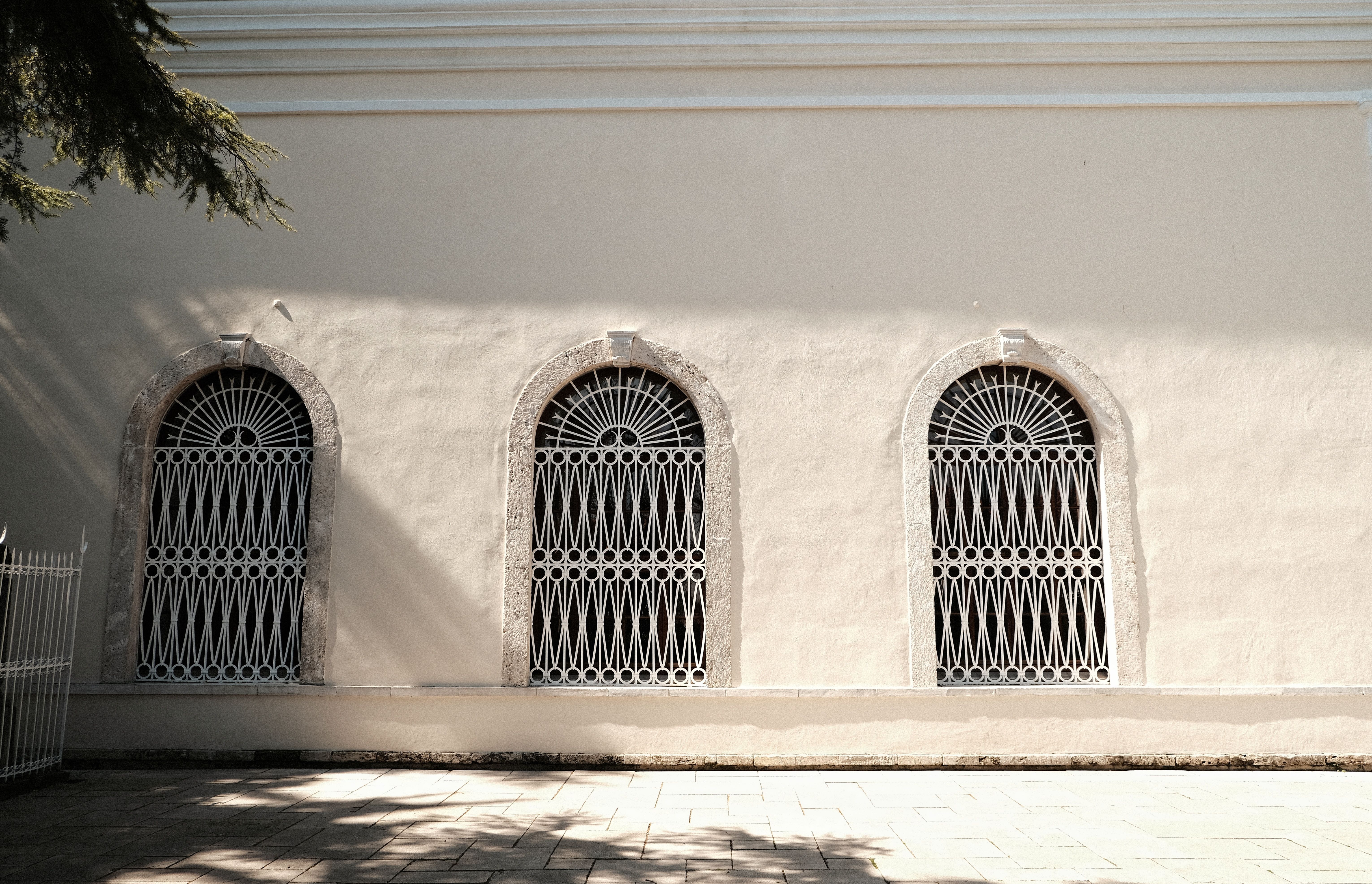 Windows with Decorative Bars · Free Stock Photo