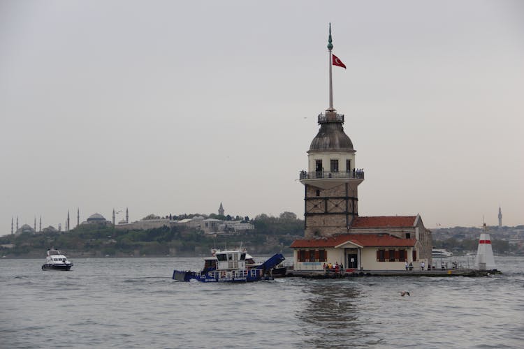 The Maidens Tower On A Small Isle On The Bosphorus Strait In Istanbul, Turkey 