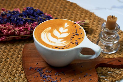 Бесплатное стоковое фото с кофе, крем, латте-арт