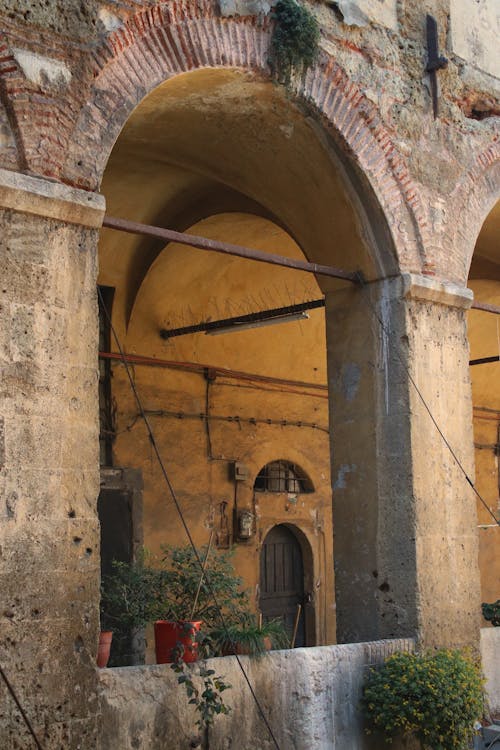 Fotobanka s bezplatnými fotkami na tému dekorácia, mestský, oblúk