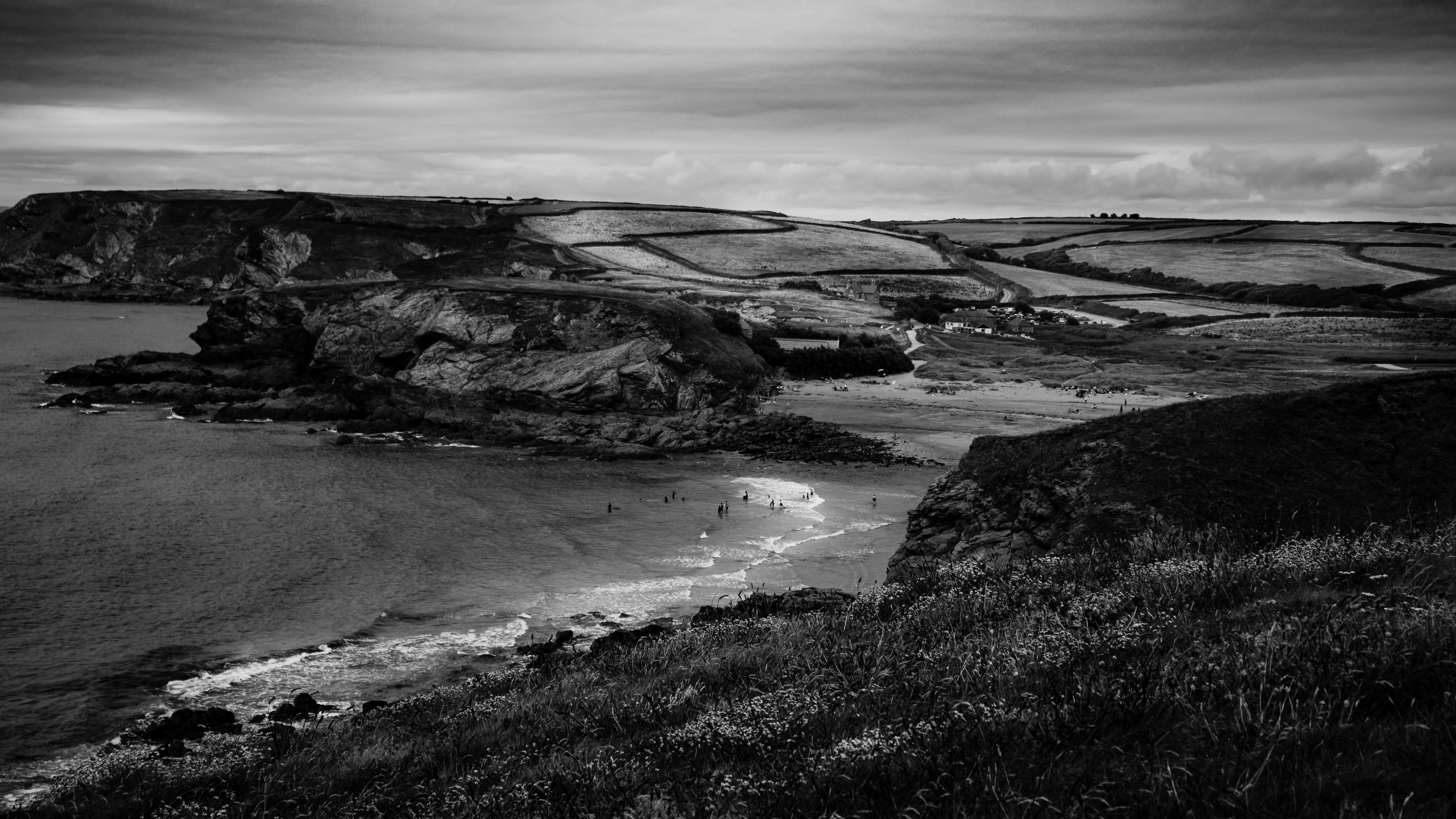 Black and White Landscape with the Sea · Free Stock Photo