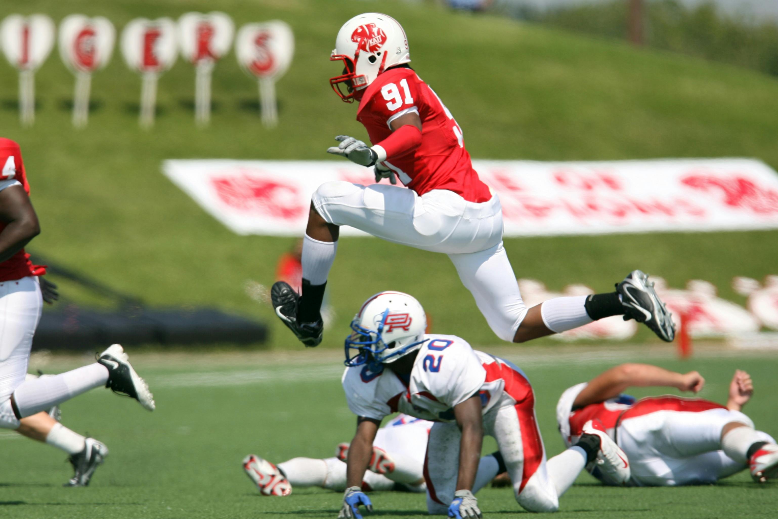 112.786 fotos de stock e banco de imagens de Football Americano