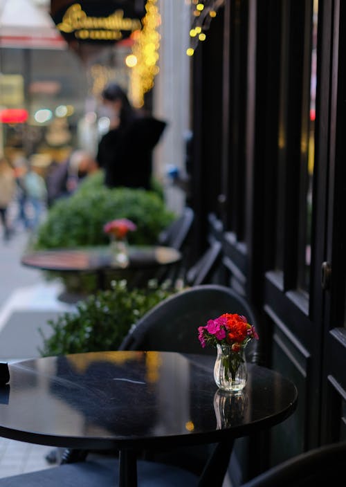 Imagine de stoc gratuită din cafea trotuar, focalizare selectivă, fotografiere verticală