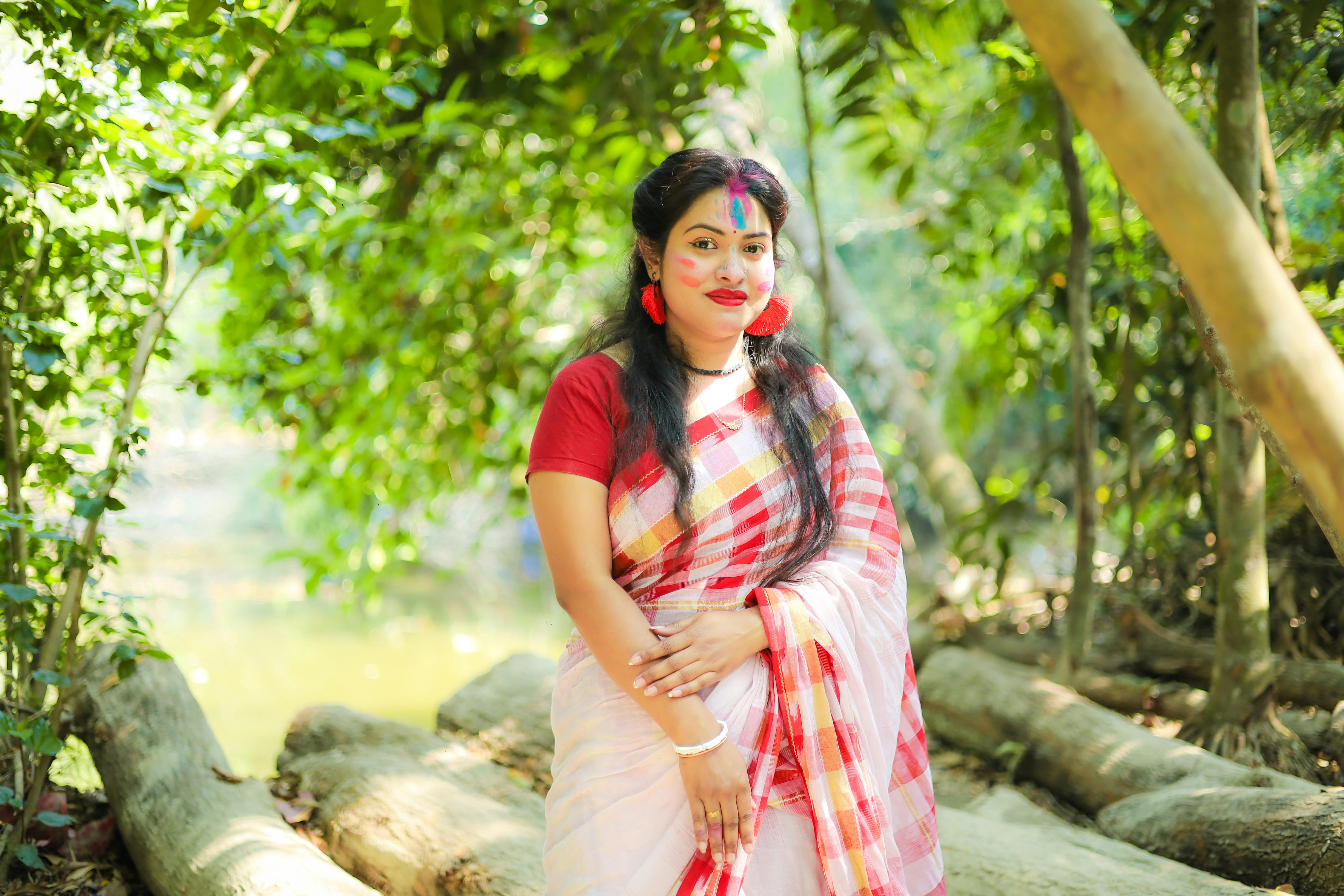 Woman in Traditional Indian Clothing · Free Stock Photo