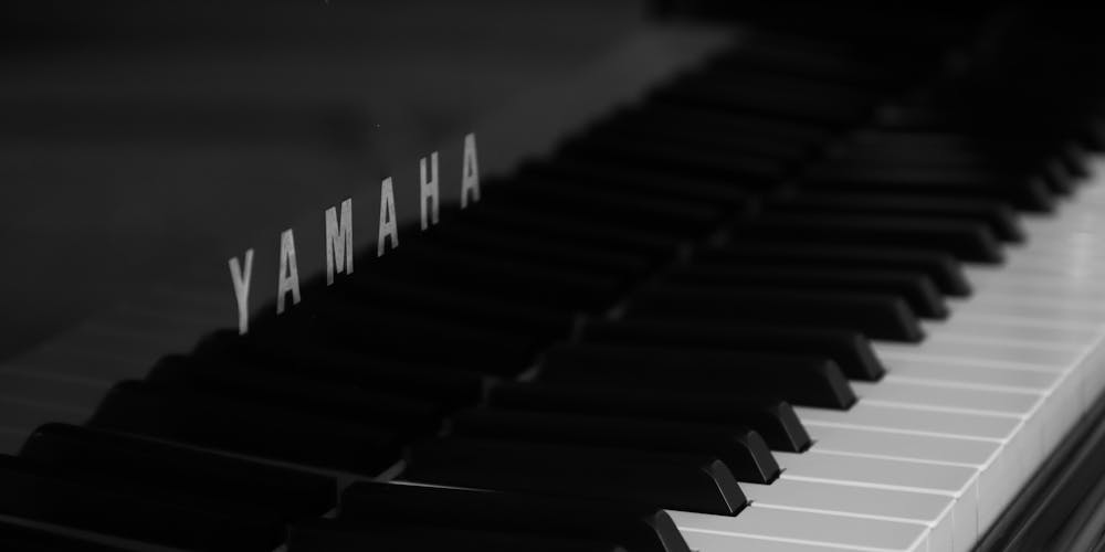 Giới thiệu về dòng sản phẩm Đàn Piano Cơ Yamaha U1H