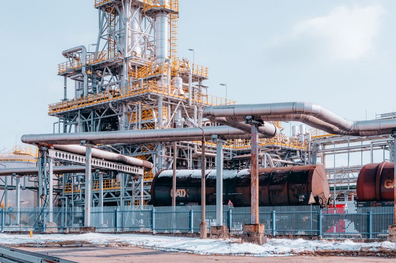 Naftna rafinerija i prerađivačka industrija goriva