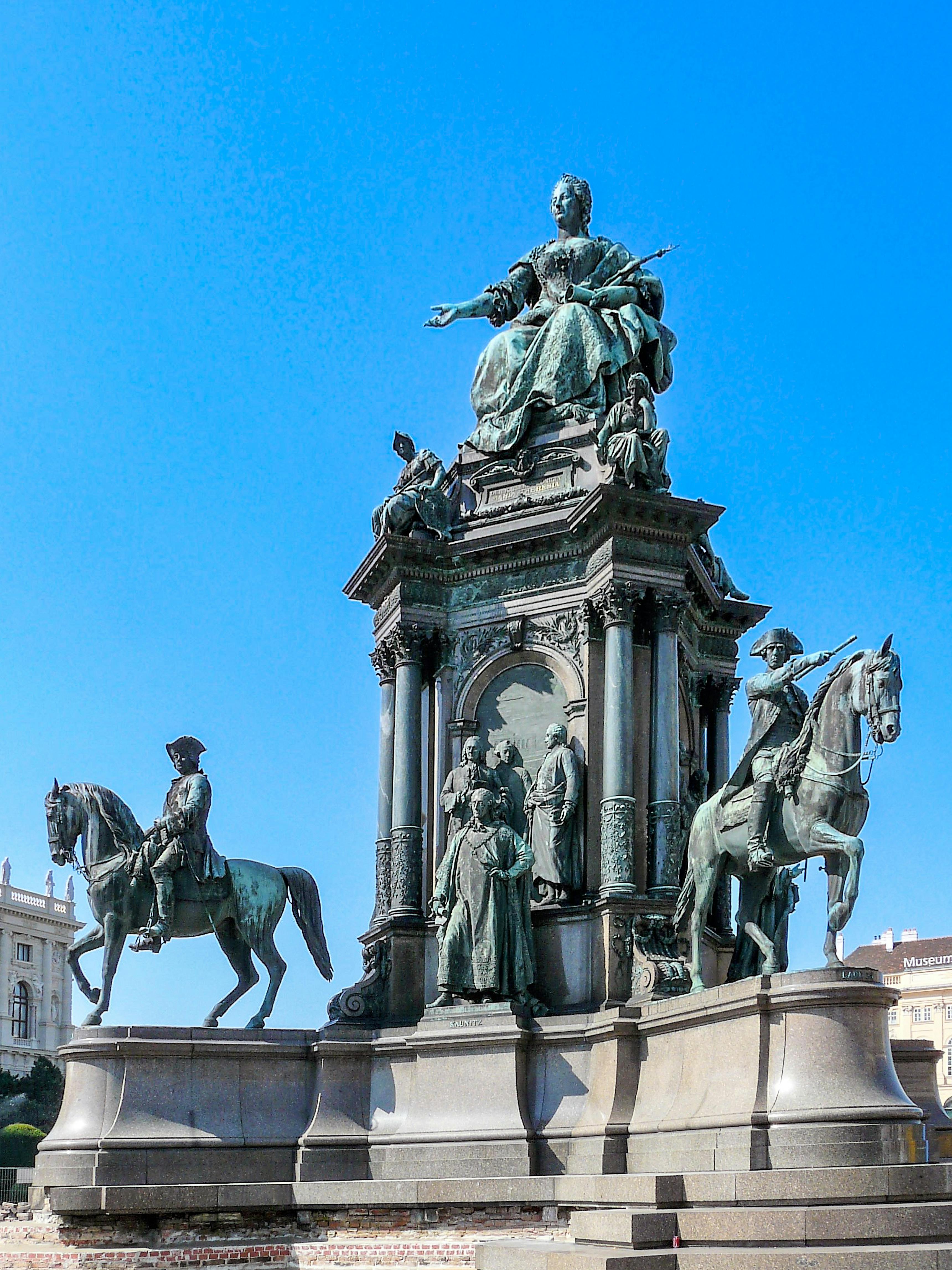 The Statue of Maria Theresa and the Military Commanders at the Monument ...