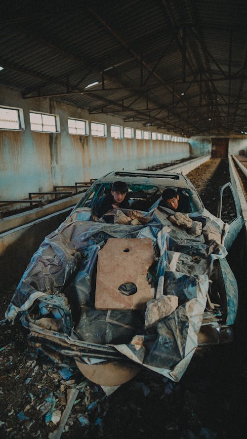 Fotos de stock gratuitas de abandonado, chatarra, coche