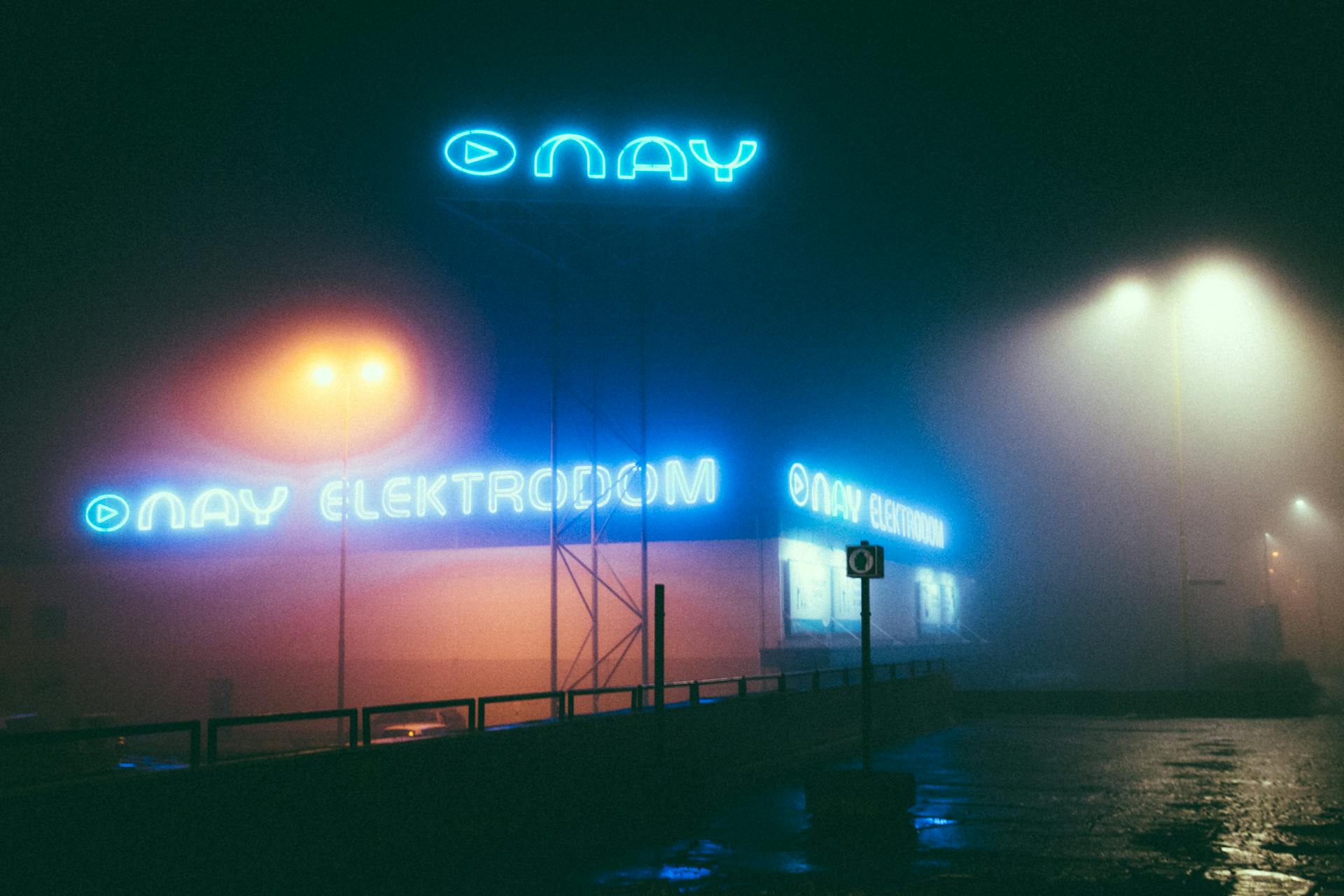 Onay Elektrodum Lighted Signage