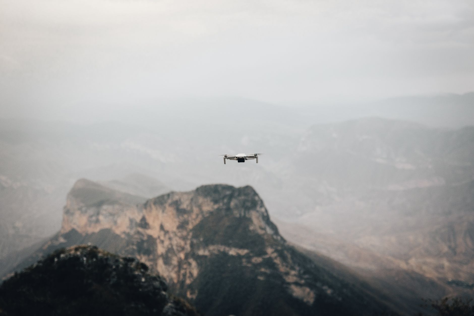 €200 vs €2000 drone: dit shocking verschil zag niemand aankomen 2 €200 vs €2000 drone: dit shocking verschil zag niemand aankomen - Drones gids