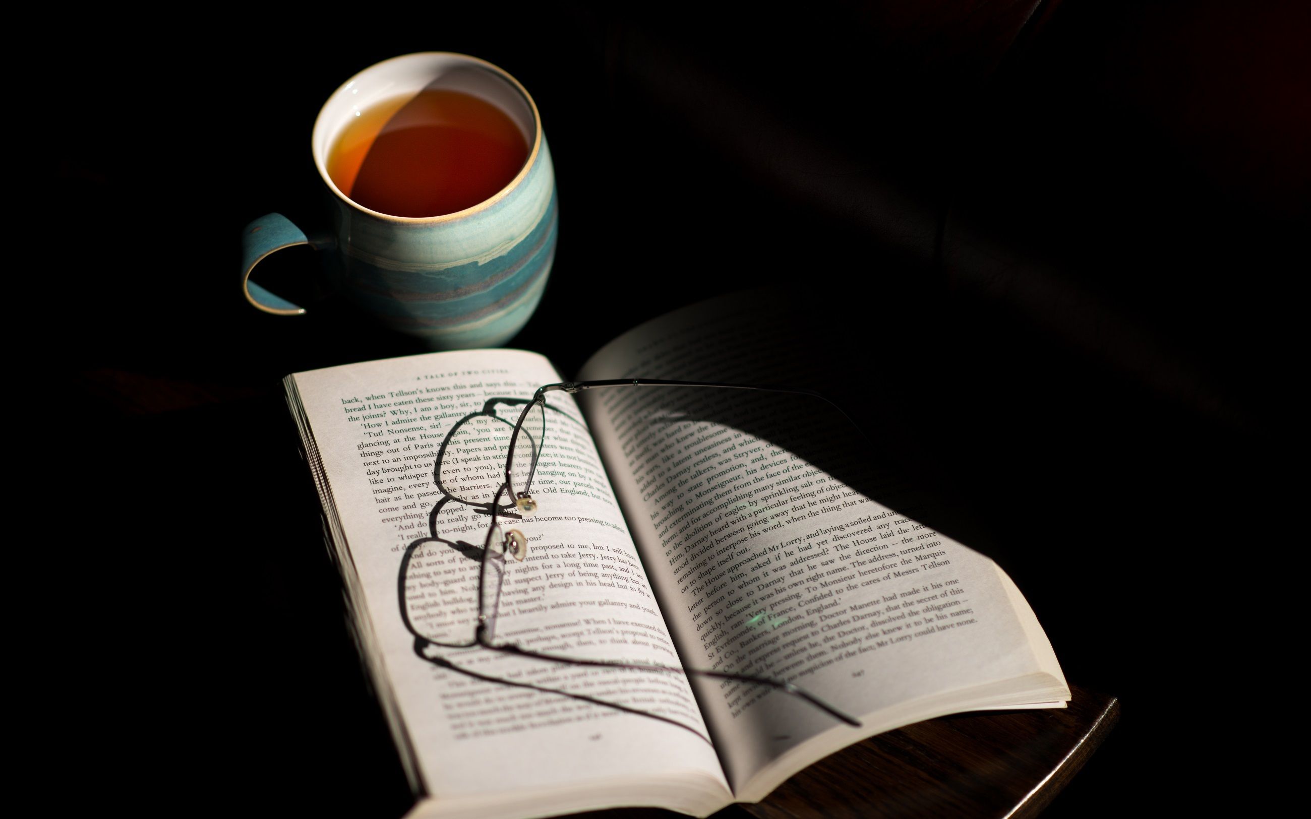 Kostenloses Foto Zum Thema Brillen Buch Sonnenbrille