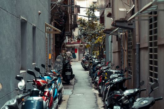 Kingston Reminds Residents E-Scooters Are Still Illegal: What It Means for Ottawa