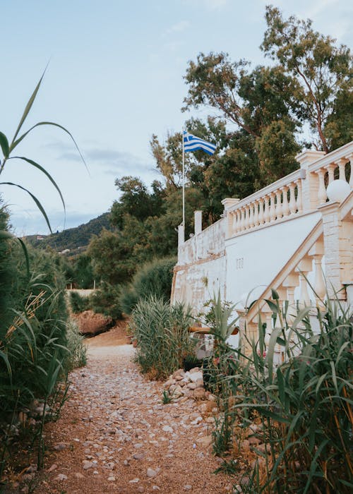 Foto d'estoc gratuïta de balaustrada, bandera grega, edifici